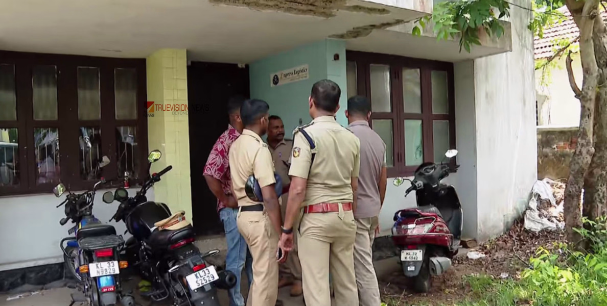 എറണാകുളത്തെ യുവാവിന്റെ മരണം: ഫ്രൈയിങ് പാൻ കൊണ്ട് തലയ്ക്കടിച്ച് കൊലപ്പെടുത്തി; സുഹൃത്ത് പിടിയിൽ