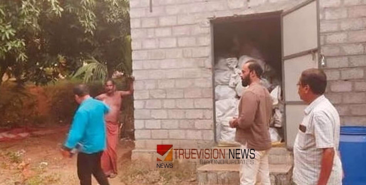 അനുവദിച്ചതിനേക്കാള്‍ കൂടതല്‍ പടക്കങ്ങളും വെടിമരുന്നും; പാറമേക്കാവിന്റെ പടക്കനിര്‍മ്മാണശാല ഉടമയ്ക്കെതിരെ കേസ്