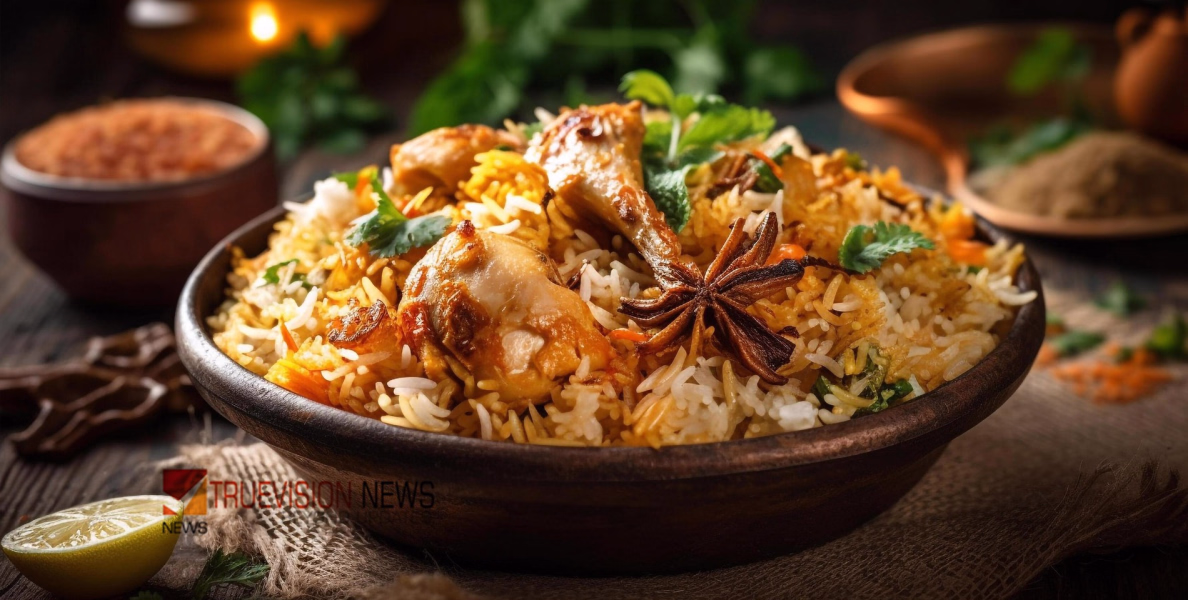 കീശ കീറും, ചായ കുടിയൊക്കെ കുറച്ചോളൂ ....!  സിലിണ്ടർ വില വർധനവിന് പിന്നാലെ ഭക്ഷണത്തിനും വില കൂട്ടാൻ ഹോട്ടലുടമകൾ