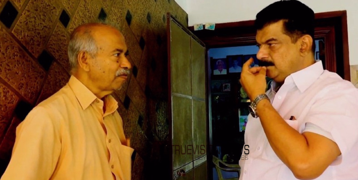 പയ്യന്നൂരിലെ യുഡിഎഫ് സ്വതന്ത്ര സ്ഥാനാര്‍ഥി വി കുഞ്ഞികൃഷ്ണനെ സന്ദര്‍ശിച്ച് പി വി അന്‍വര്‍