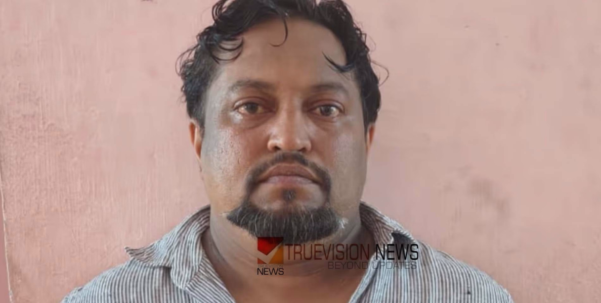 കെഎസ്ആർടിസി മിന്നൽ ബസിൽ സഹയാത്രക്കാരിയായ യുവതിക്ക് നേരെ ലൈംഗികാതിക്രമം; തലശ്ശേരി സ്വദേശി പിടിയിൽ 