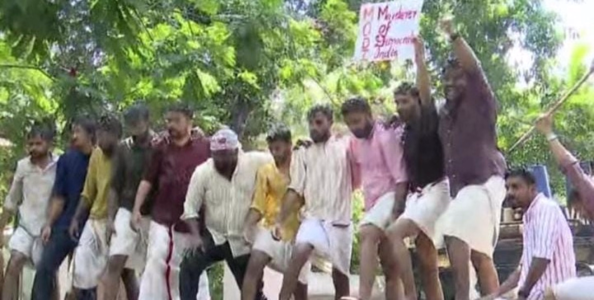നീറ്റ് പ്രതിഷേധം: കേരളത്തിൽ SFI മാർച്ചിന് നേരെ ജലപീരങ്കി, പ്രവർത്തകർ അറസ്റ്റിൽ