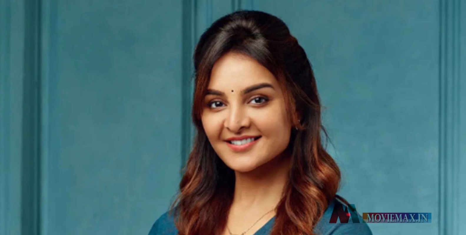 'ചേച്ചിടെ മകള്‍ക്ക് ചേച്ചിയെ ഭയം ആണെന്നാണല്ലോ കേട്ടുകേള്‍വി, രാജ്യത്തെ ഒറ്റുകൊടുക്കാന്‍ തീവ്രവാദികള്‍ എത്ര തന്നു?'; മഞ്ജുവിന് നേരെ സൈബര്‍ ആക്രമണം